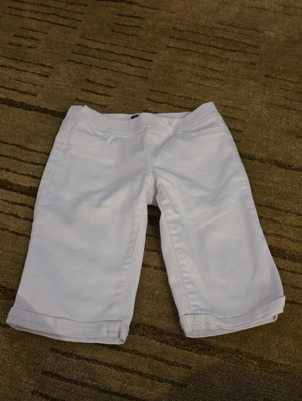 5/25 Tractor White Stretch Knee Shorts Size 10 Girls..